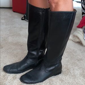 Kenneth Cole black leather riding boots